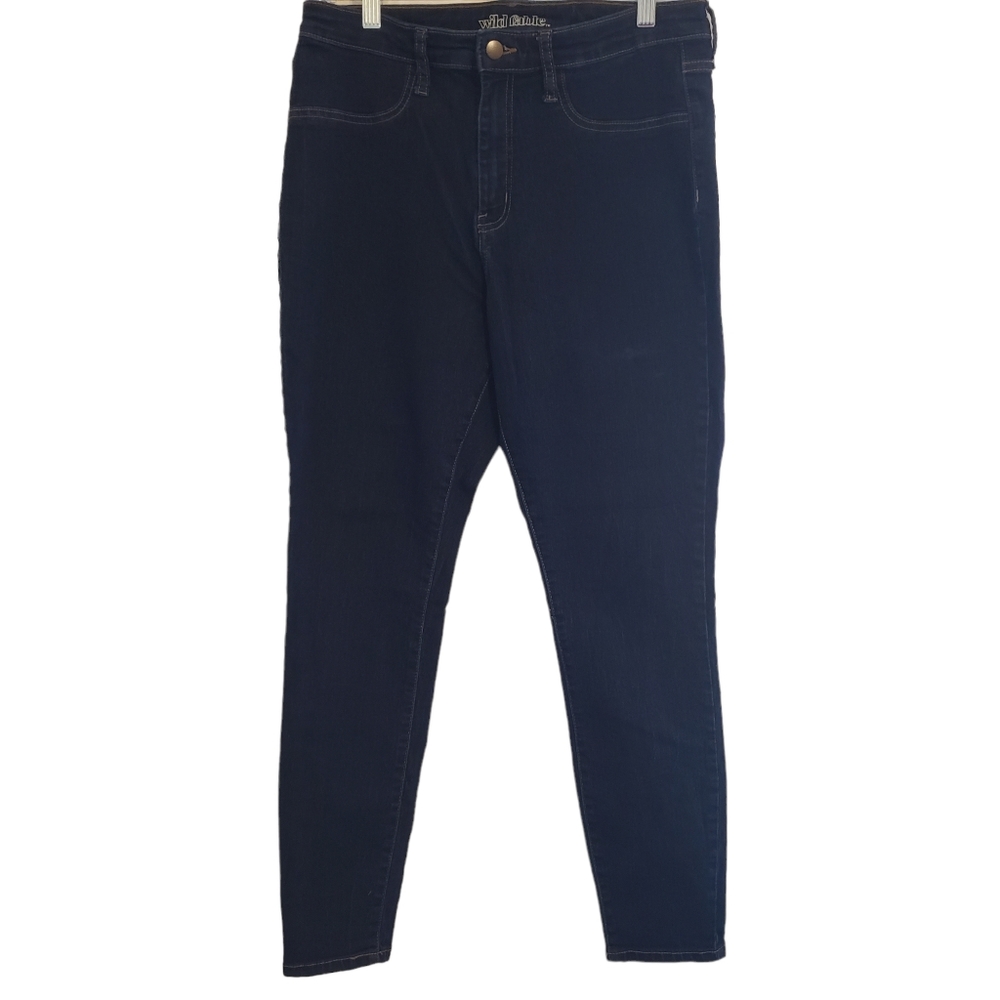 Wild Fable Size 14 Skinny Jean. Dark wash.